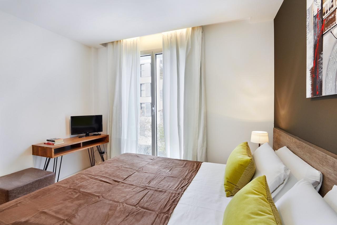 Urban District - Rambla & Pool Apartment