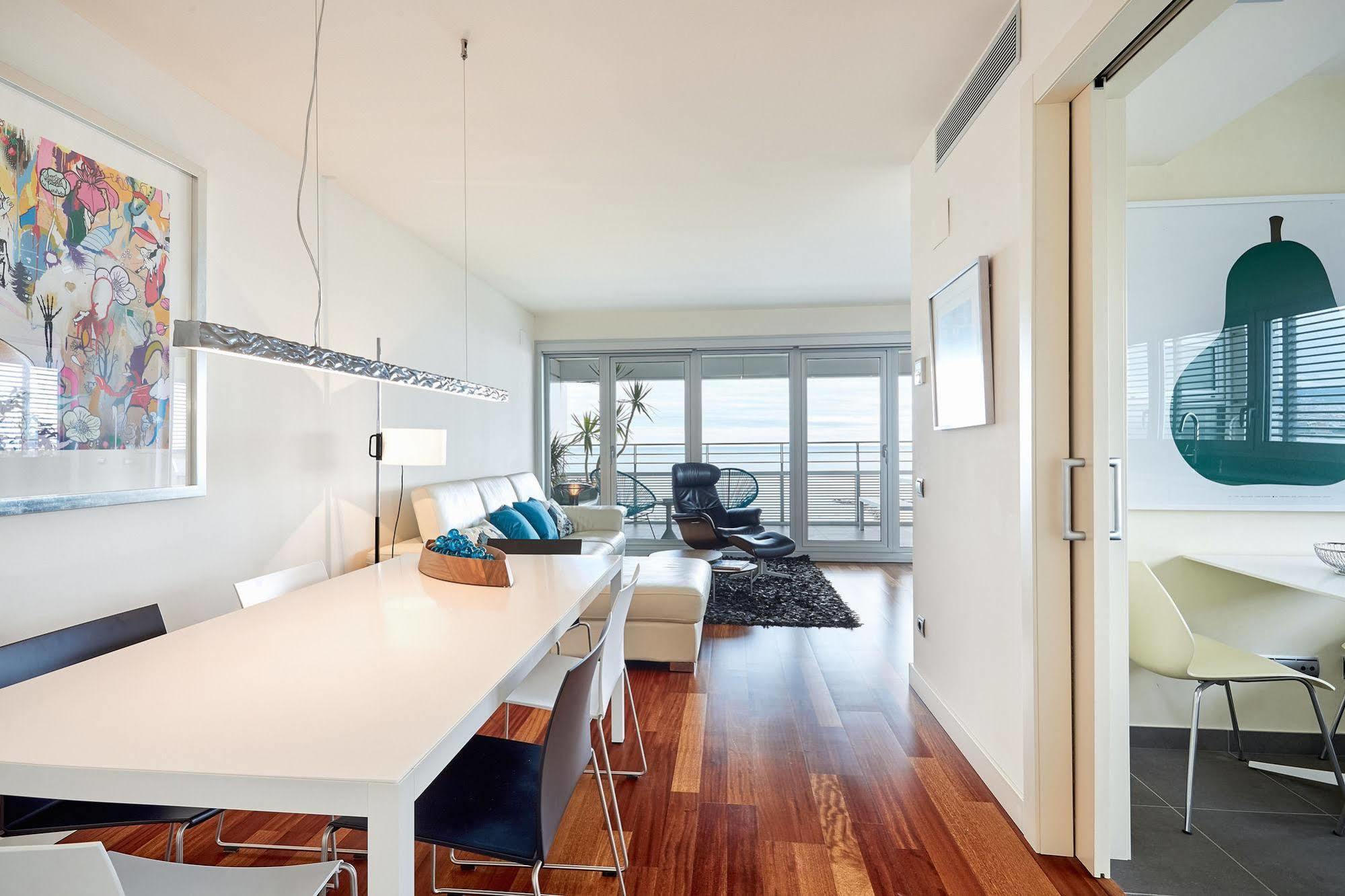 Apartment Urban District - Rambla & Pool Barcelona