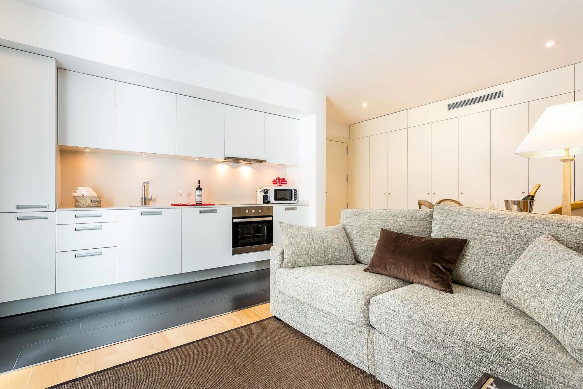Apartment Urban District - Rambla & Pool *